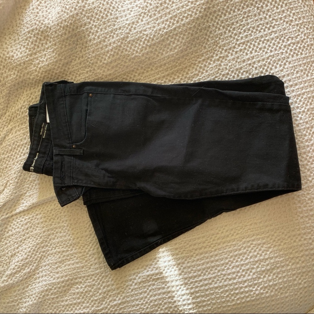 Demi curve flared jeans